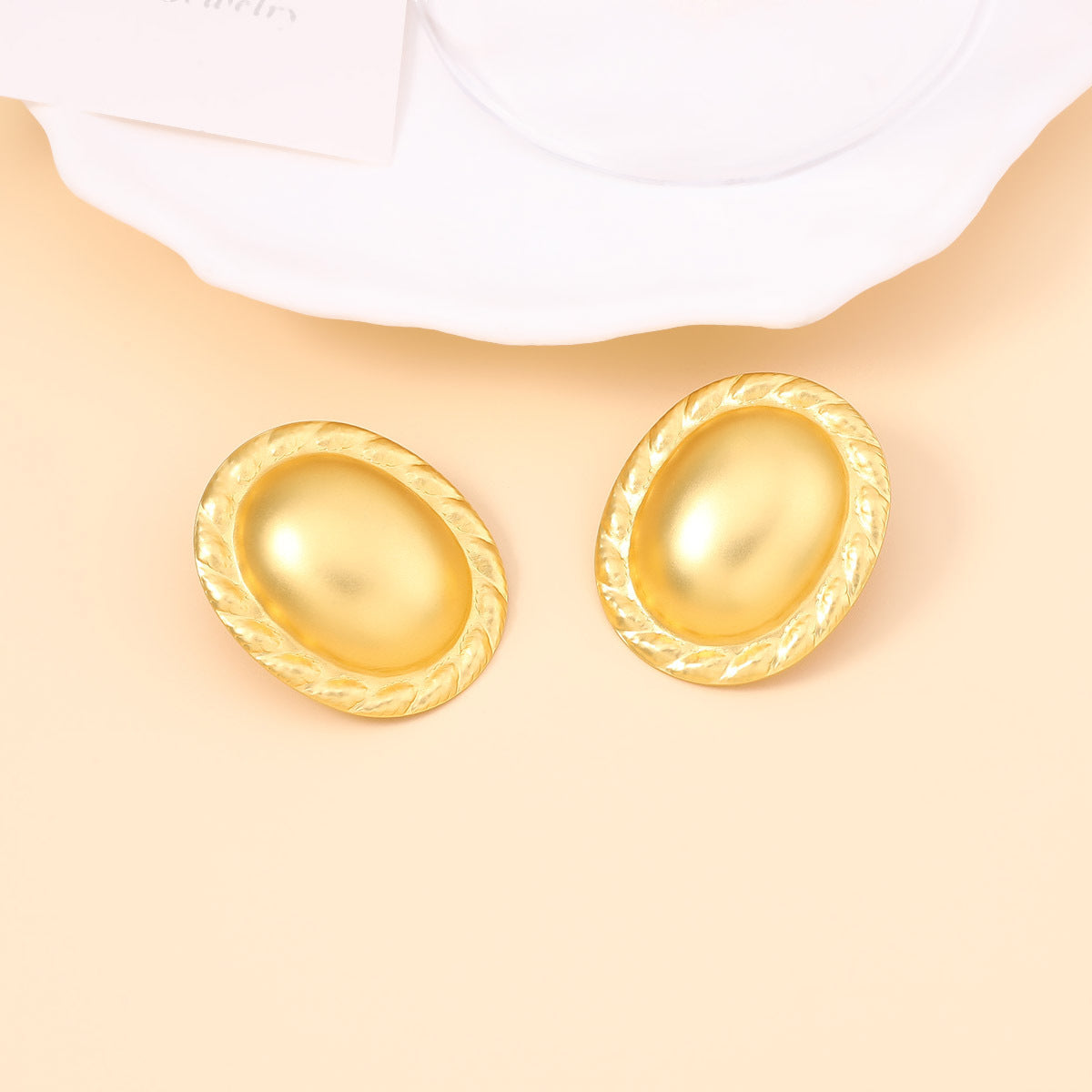 Atemberaubende Ohrring für den Alltag