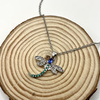 Schöne Halskette mit einzigartigem Stil