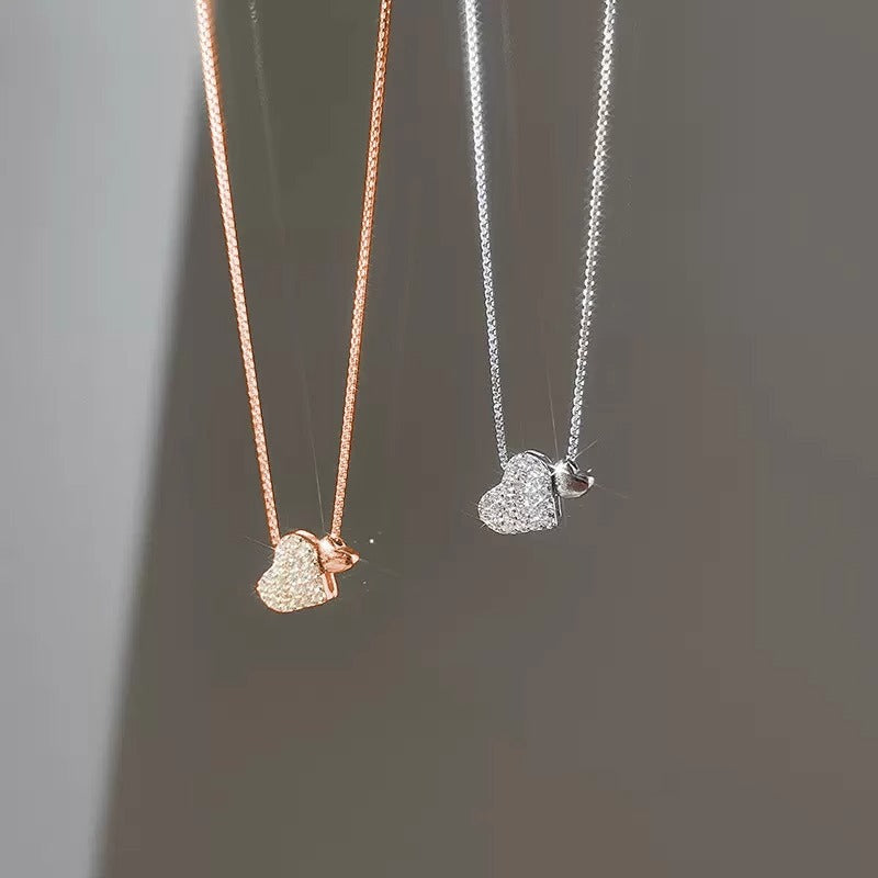 Zarte handwerkliche Halskette