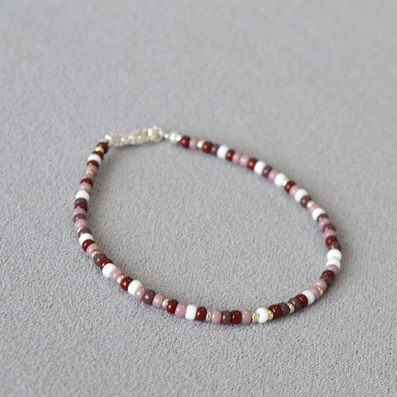 Schöne Halskette mit einzigartigem Stil