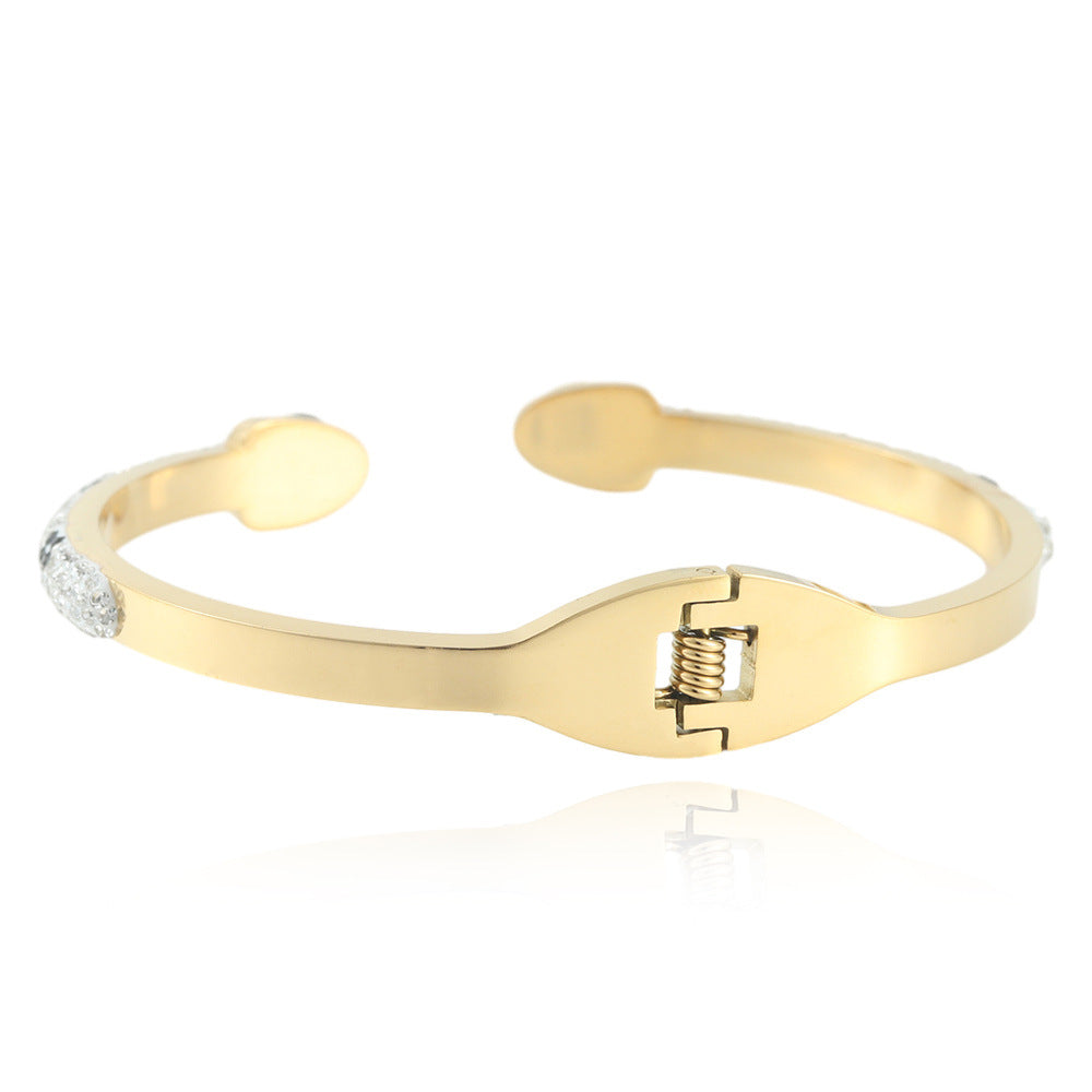 Schöne Armband mit einzigartigem Stil