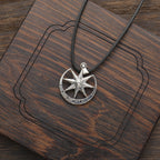 Zarte handwerkliche Halskette