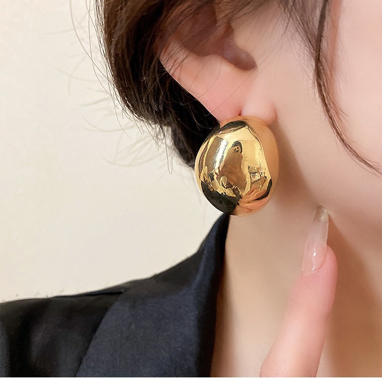 Atemberaubende Ohrring für den Alltag