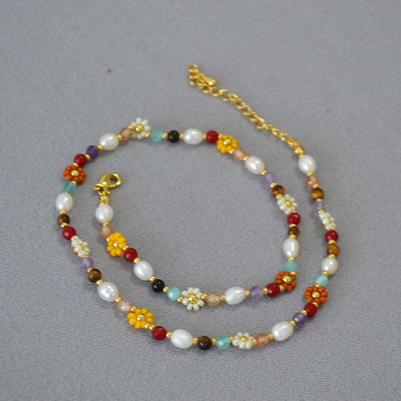 Schöne Perlen Halskette mit einzigartigem Stil