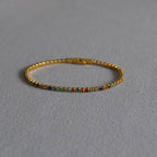 Schöne Armband mit einzigartigem Stil