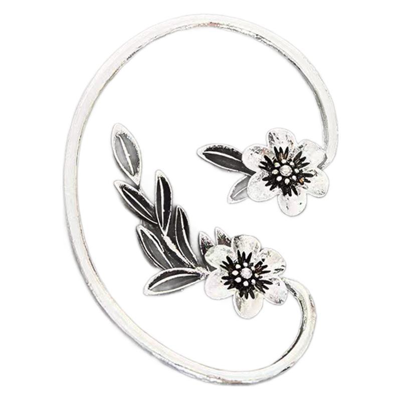 Zarte handwerkliche Ohrring