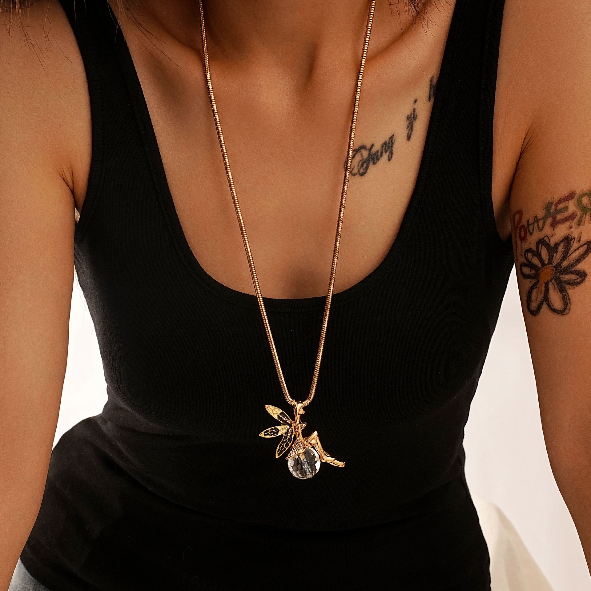 Schöne Halskette mit einzigartigem Stil