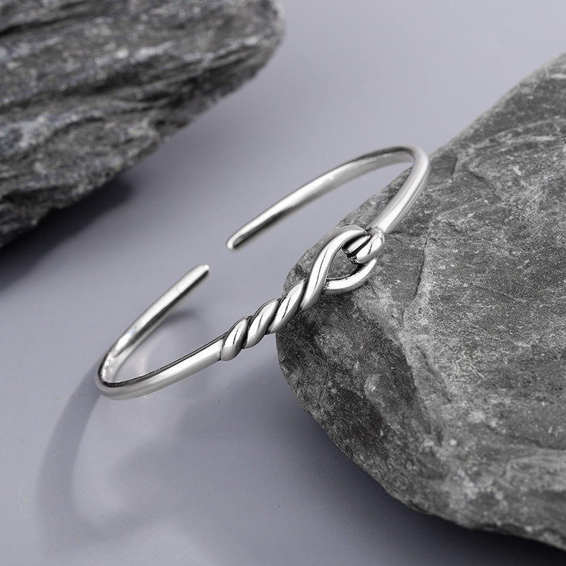 Zarte handwerkliche Armband