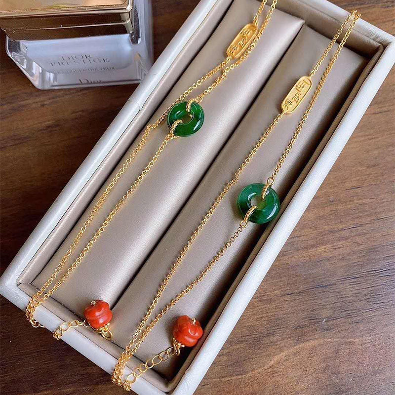 Schöne Gold Armband mit einzigartigem Stil