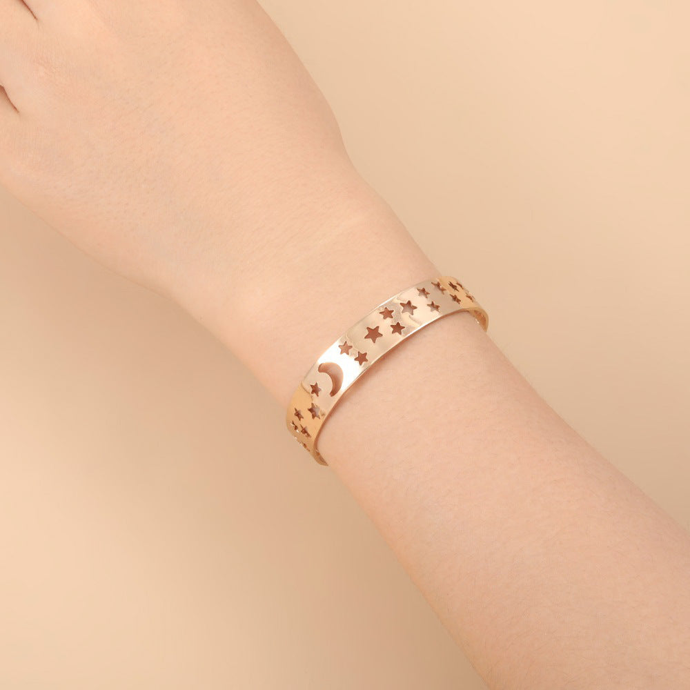 Schöne Gold Armband mit einzigartigem Stil