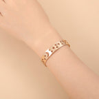 Schöne Gold Armband mit einzigartigem Stil