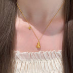 Schöne Halskette mit einzigartigem Stil