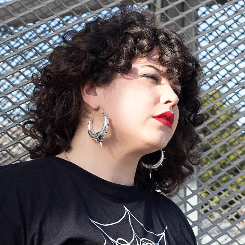 Atemberaubende Ohrring für den Alltag