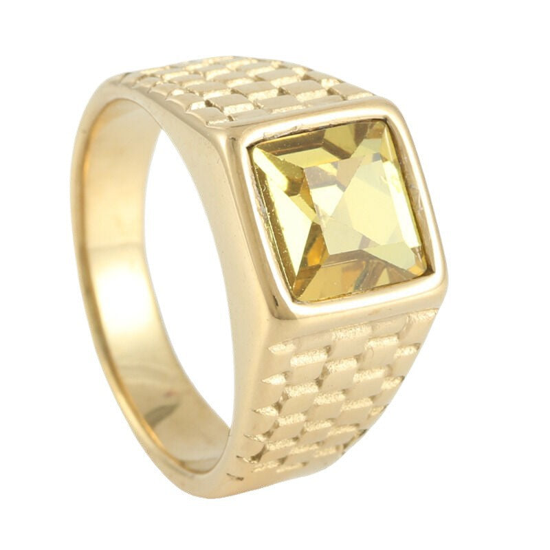 Zarte handwerkliche Ring