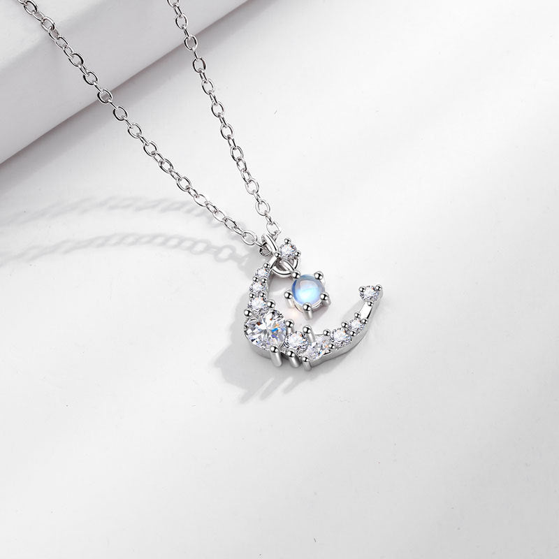 Schöne Halskette mit einzigartigem Stil