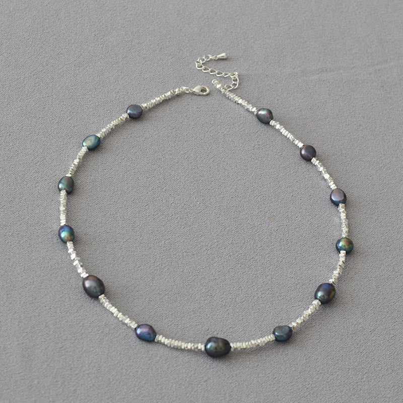 Schöne Silber Halskette mit einzigartigem Stil