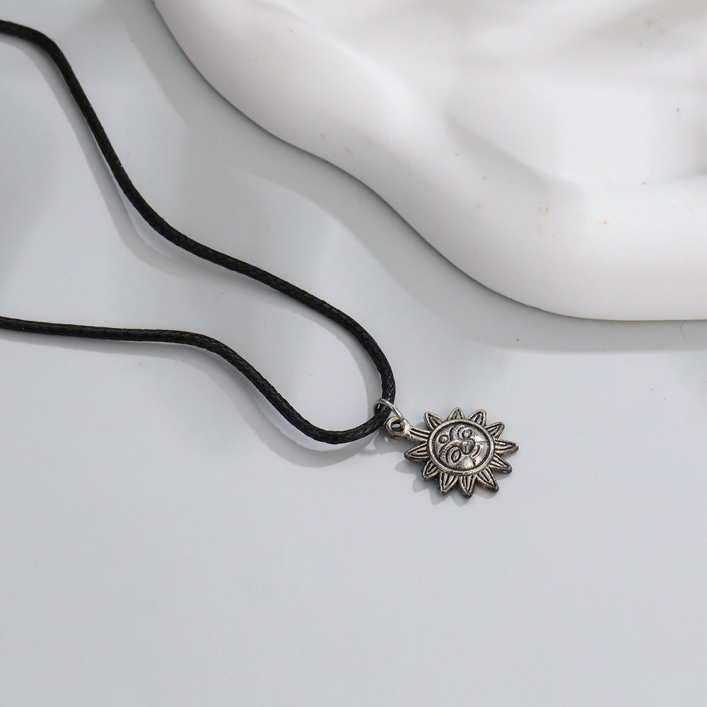 Schöne Halskette mit einzigartigem Stil