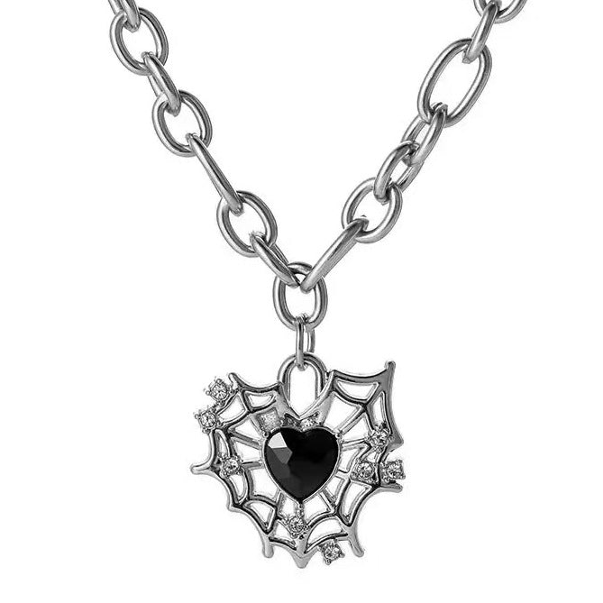 Schöne Halskette mit einzigartigem Stil