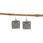 Atemberaubende Ohrring für den Alltag