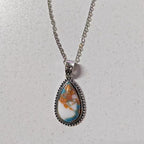 Zarte handwerkliche Halskette