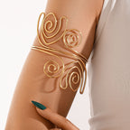 Schöne Gold Armband mit einzigartigem Stil