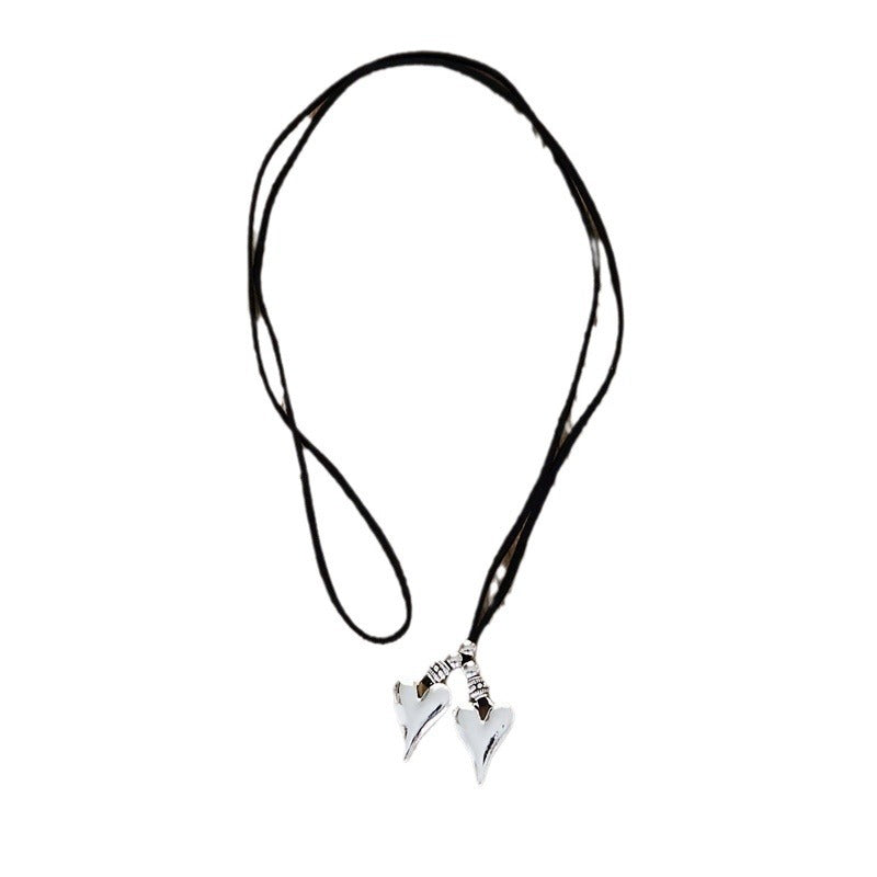 Zarte handwerkliche Halskette