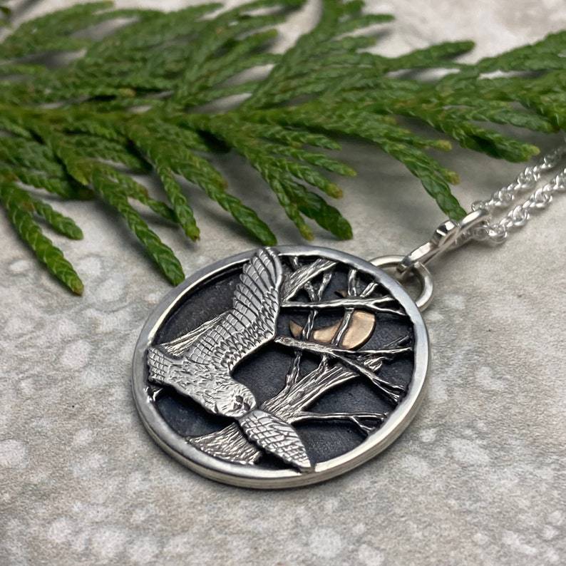 Zarte handwerkliche Halskette