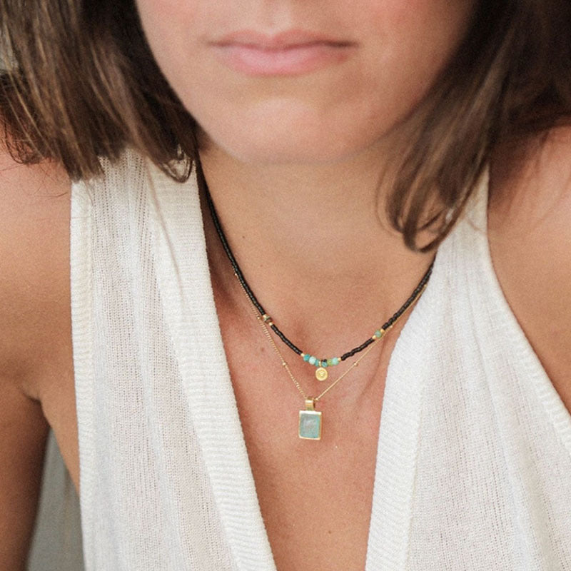 Zarte handwerkliche Halskette