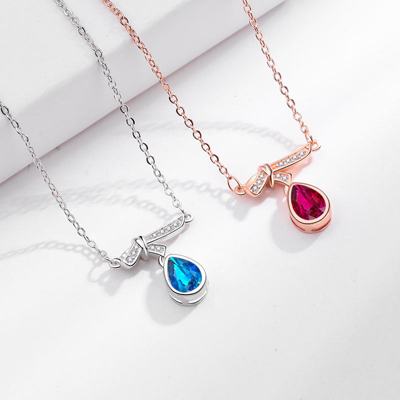 Schöne Halskette mit einzigartigem Stil