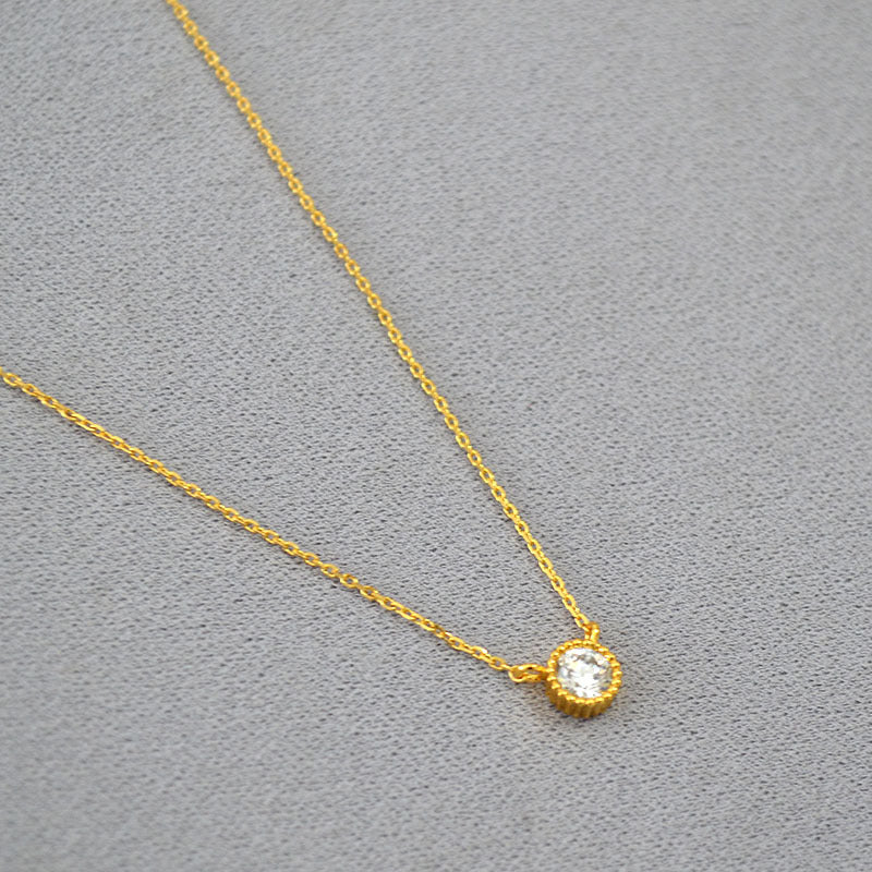 Romantische Gold Halskette für besondere Momente