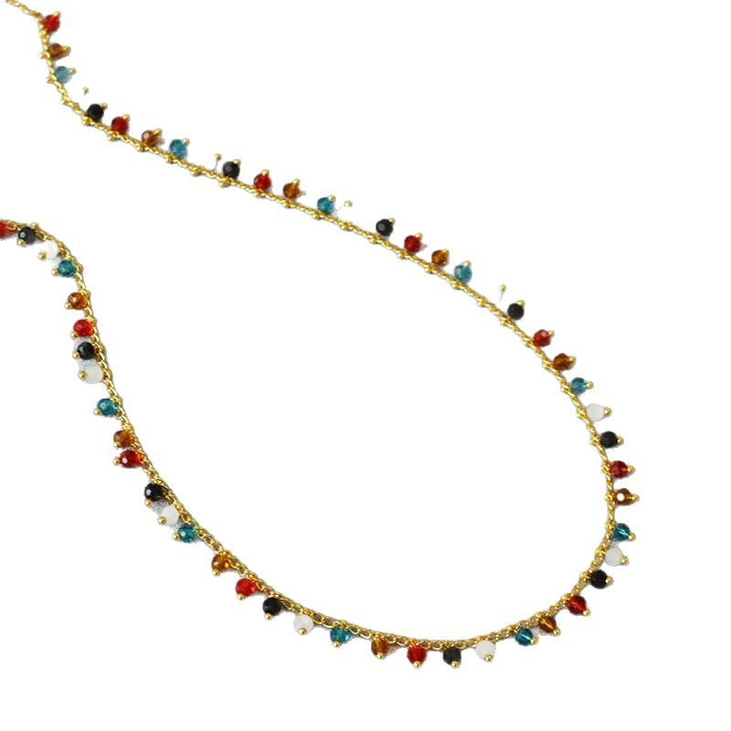 Schöne Halskette mit einzigartigem Stil