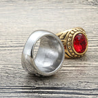 Zarte handwerkliche Ring