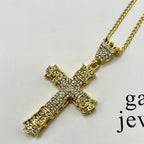 Schöne Halskette mit einzigartigem Stil