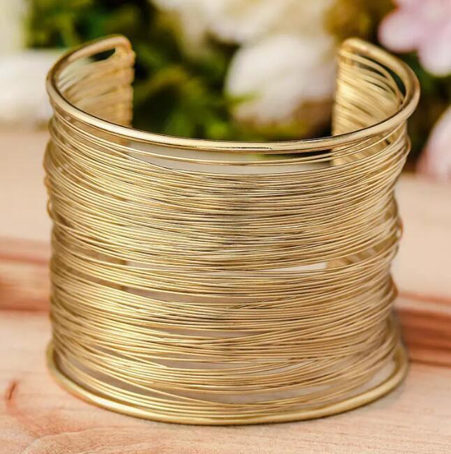 Schöne Armband mit einzigartigem Stil