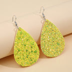 Zarte handwerkliche Ohrring