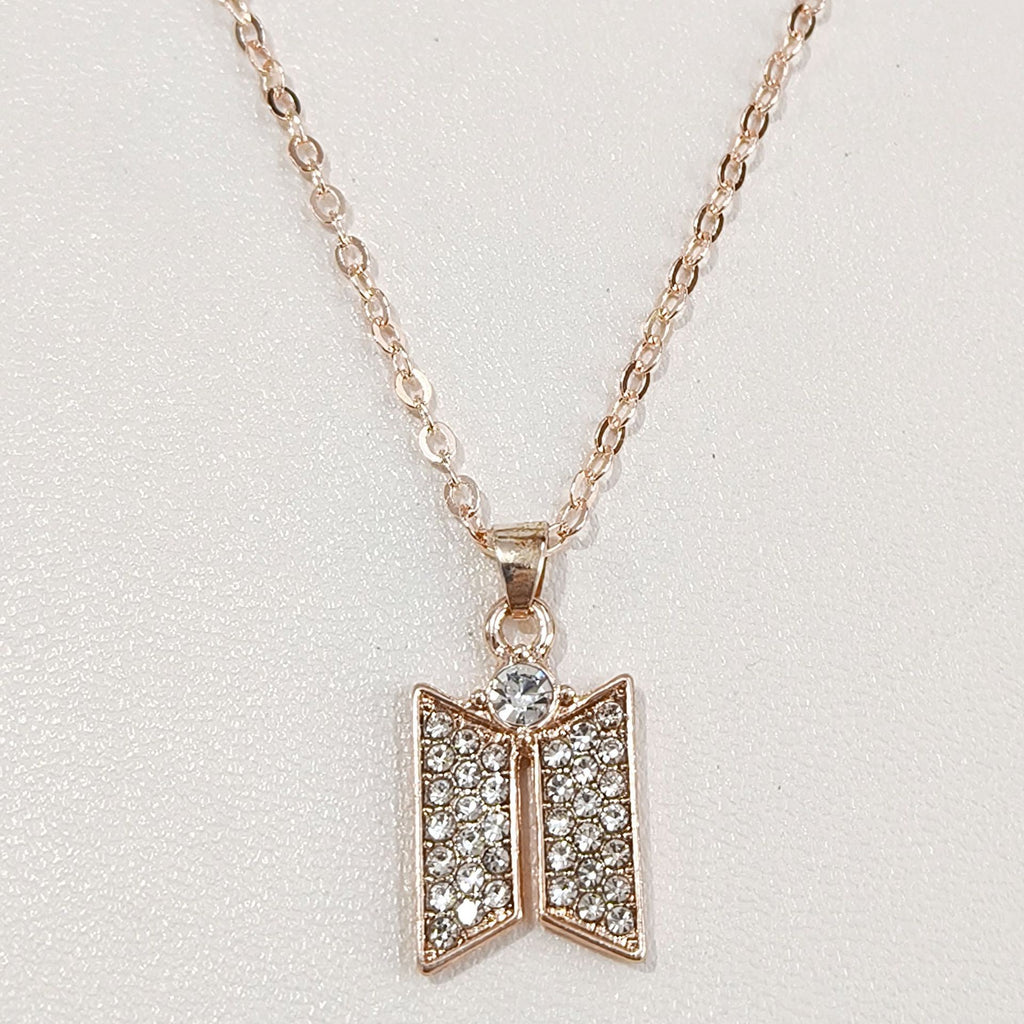 Zarte handwerkliche Halskette