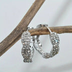 Schöne Ohrring mit einzigartigem Stil