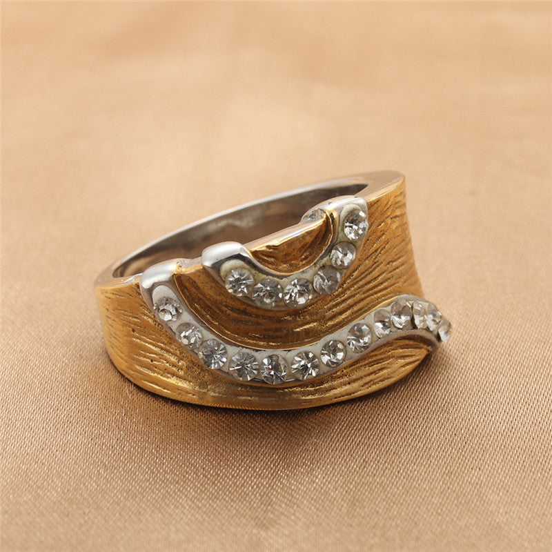 Zarte handwerkliche Gold Ring