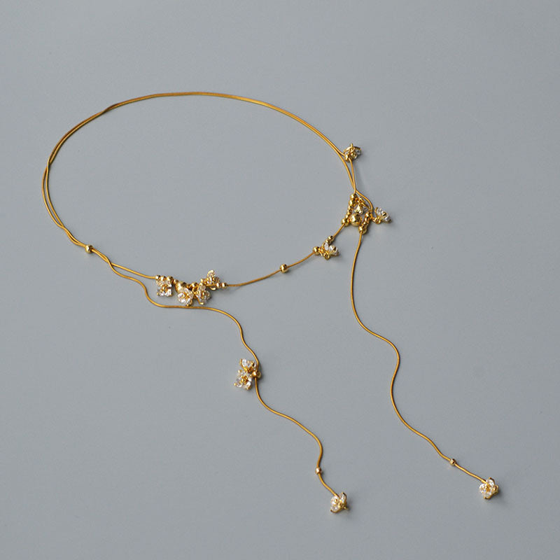 Zarte handwerkliche Halskette