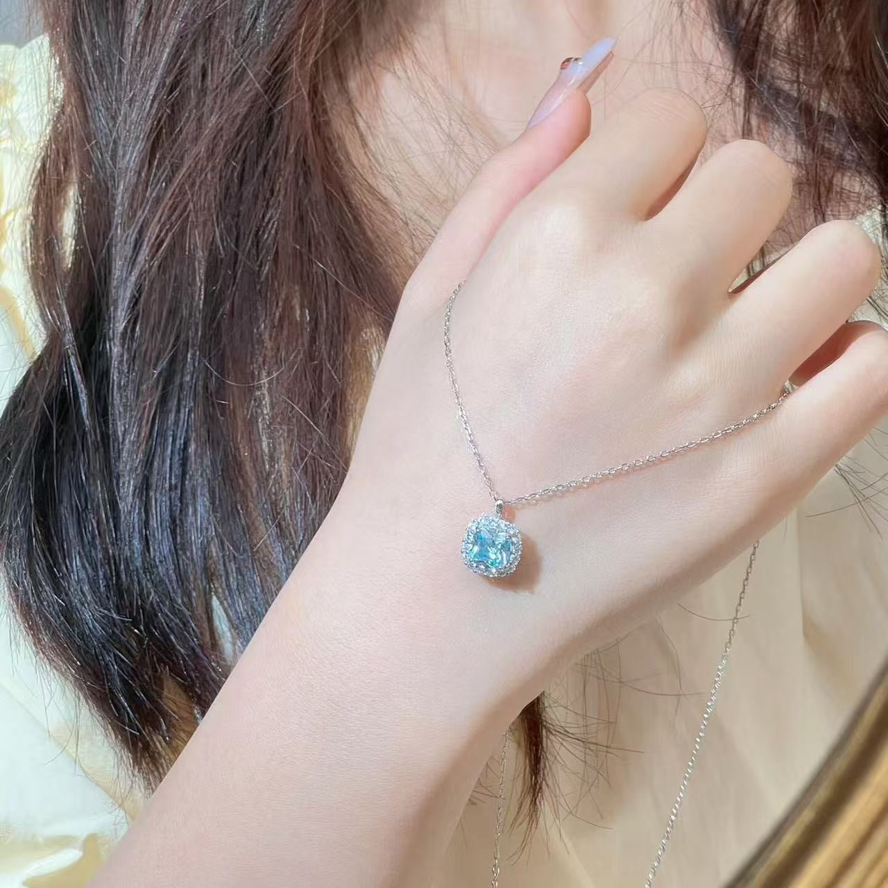 Romantische Halskette für besondere Momente