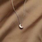 Schöne Halskette mit einzigartigem Stil