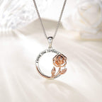 Schöne Halskette mit einzigartigem Stil