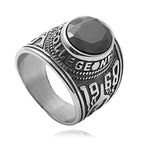 Zarte handwerkliche Ring