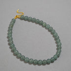 Schöne Halskette mit einzigartigem Stil