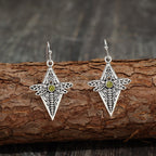 Zarte handwerkliche Ohrring