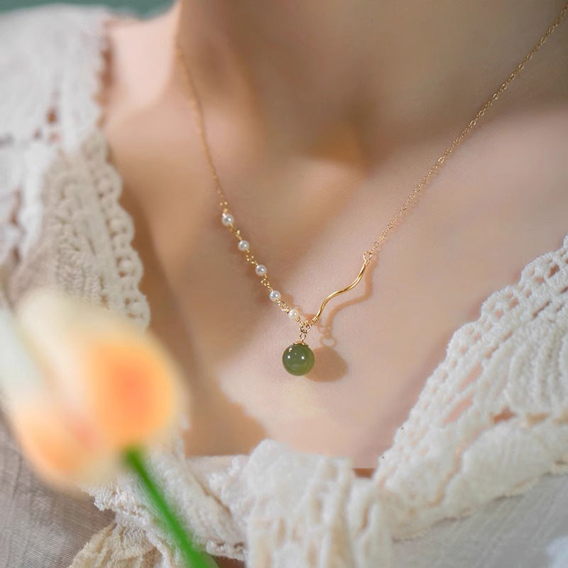 Klassische Perlen Halskette mit zeitloser Eleganz