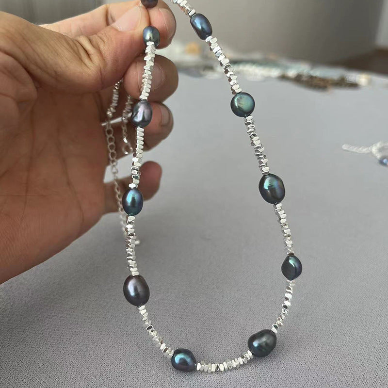 Schöne Silber Halskette mit einzigartigem Stil