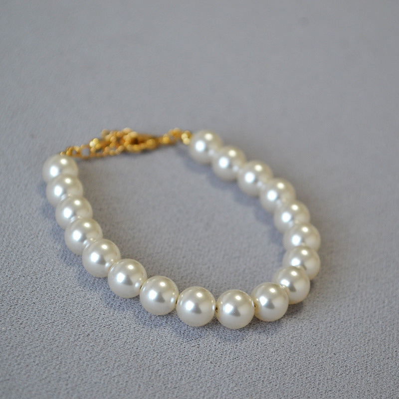 Schöne Perlen Armband mit einzigartigem Stil