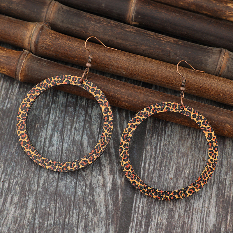 Atemberaubende Ohrring für den Alltag