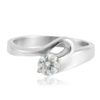 Zarte handwerkliche Ring